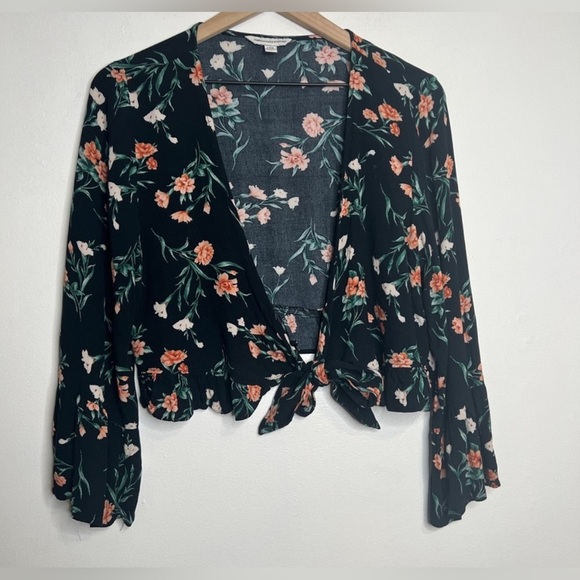 American Eagle Outfitters Floral Crop Top B78 - Picture 2 of 9